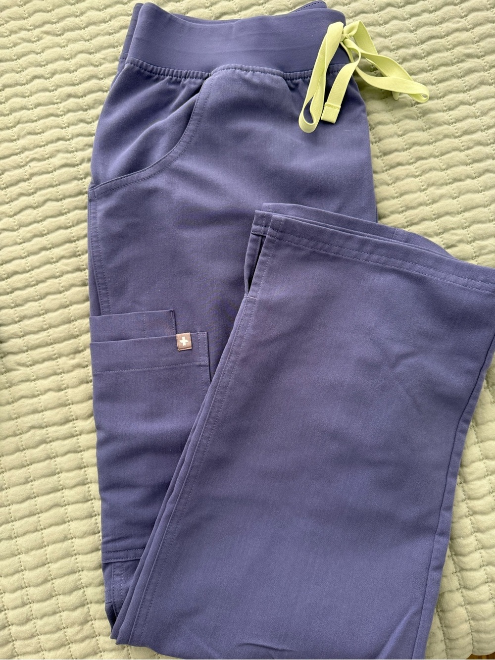 FIGS RARE/RETIRED kade cargo scrub pant in color WAYFARER purple medium petite